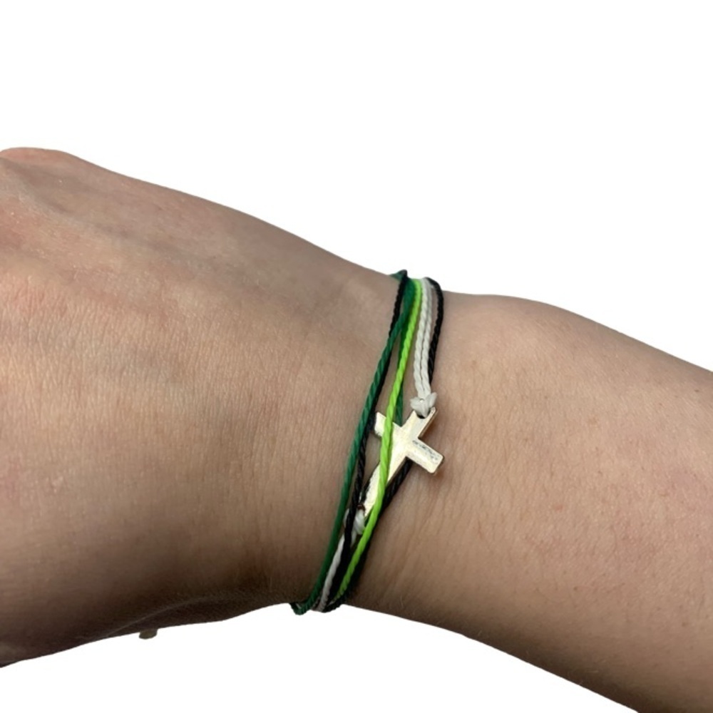 Cross bracelet